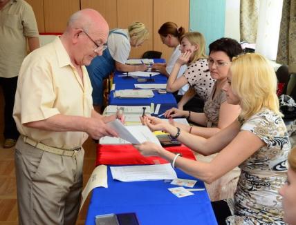 În semn de protest, Pro Democraţia Oradea nu va avea observatori la referendum
